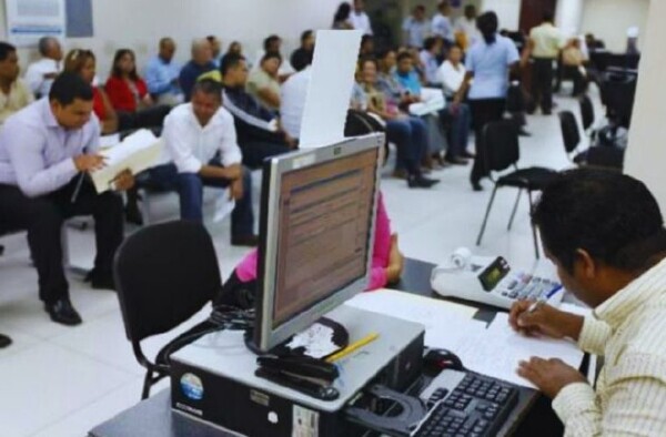 Panama's Public Payroll Sees Sharp Decline
