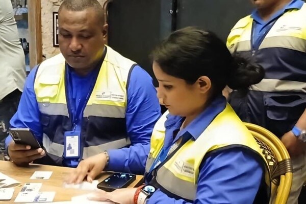 Mitradel Detects 14 Foreigners Without Work Permit in Nighttime Raids