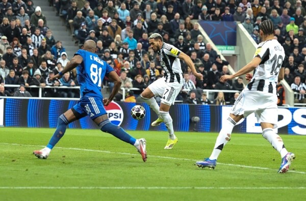 Newcastle United Advances to Champions League Round of 16