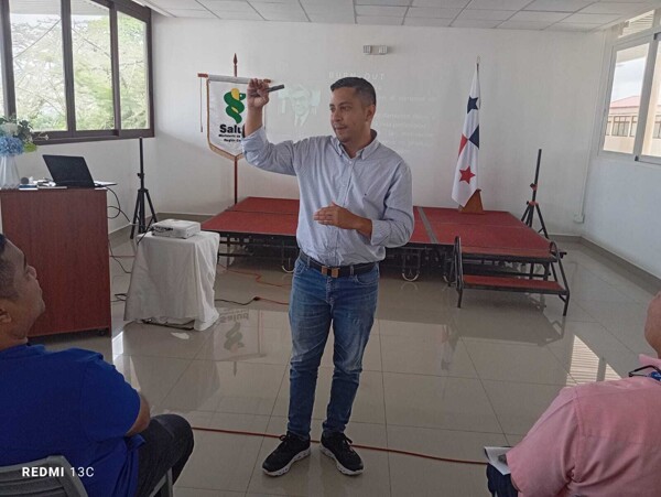 Colón Focuses on Mental Health of Medical Staff
