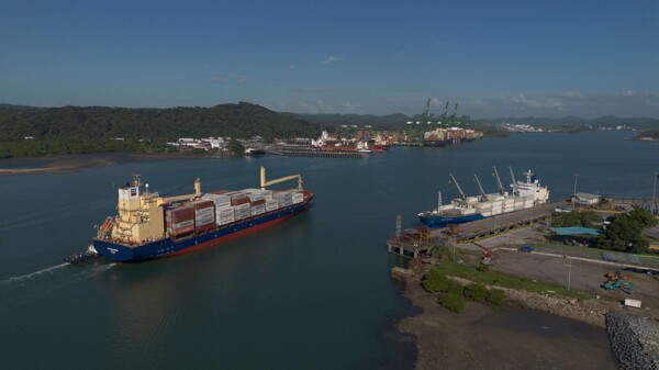 The Critical Choice for the Panama Canal