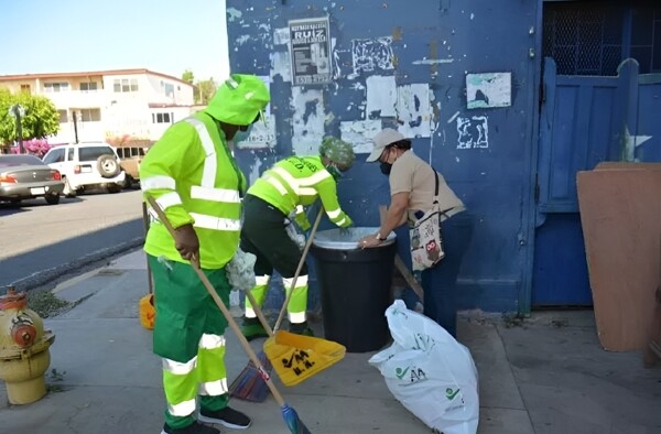 Panama Bill Aims to Professionalize Street Sweepers and Garbage Collectors