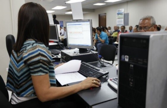 Правительство Панамы начнет выплату последней части тринадцатой зарплаты