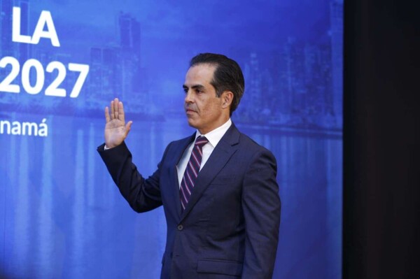 巴拿马经济：增长与信心的关键决策