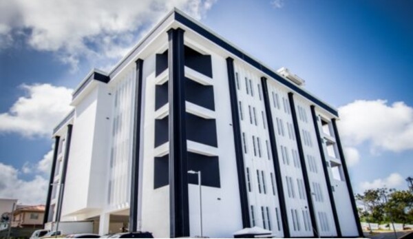 一名年轻男子因涉嫌在科隆省谋杀未遂被捕