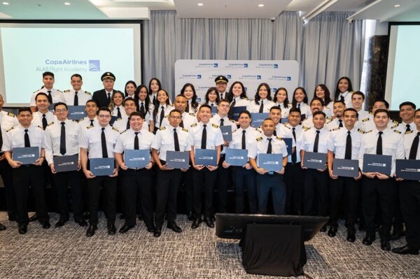 ALAS Pilot Academy Graduates 42 New Panamanian Professionals