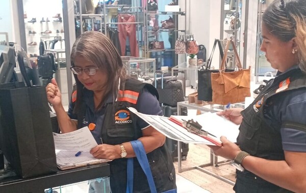 Рождественская операция Acodeco: Внимание на цены и скидки