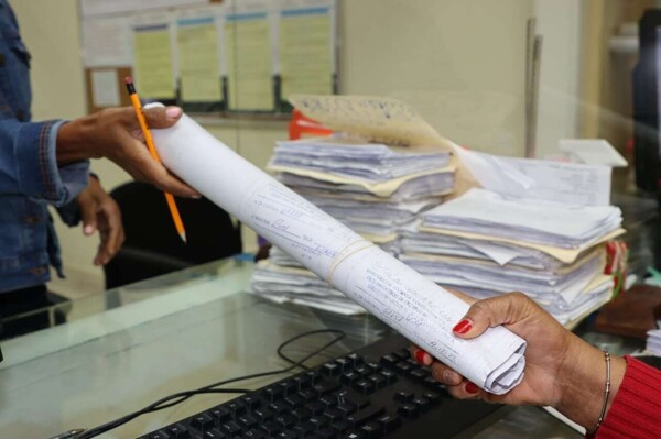 巴拿马行政法原则：滥用权力与沉默