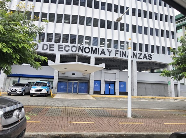 DGI отменяет требование об электронных счетах после протеста профессионалов