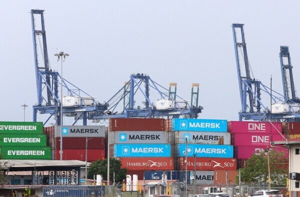 Panama's President: European Firms Must Pay Taxes