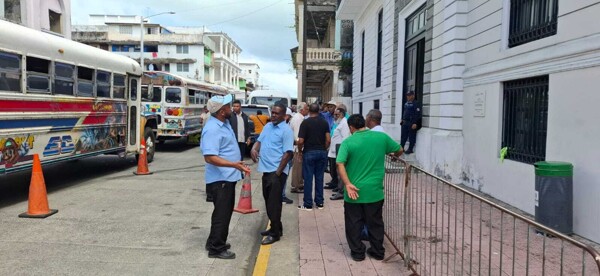 Colón Transport Workers Strike Over Terminal Conditions