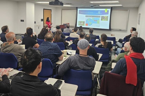 巴拿马在首届国际魔术与数学会议上大放异彩