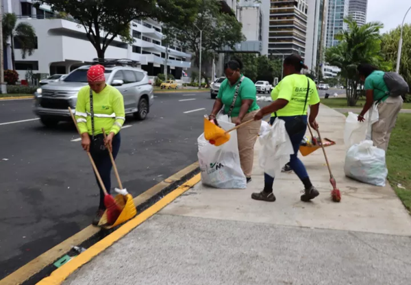 Panama City Streets Sparkle Clean After Football Festivities