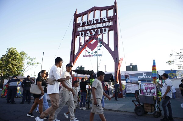 Woman from Chiriquí wins land plot at David Fair