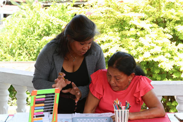 Poverty and Sexism Push Women Out of School in Panama