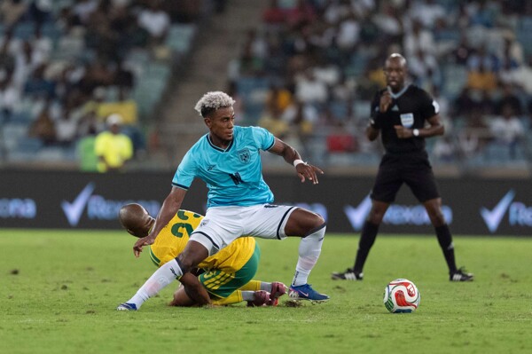 Barcenas Reaches 100 Caps for Panama