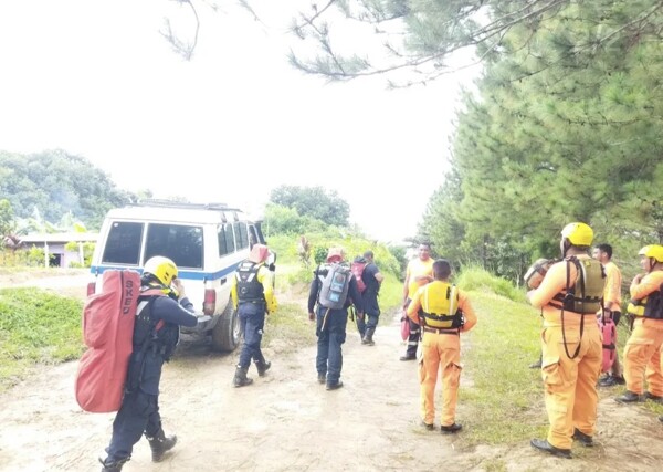 Семью спасли от поднимающихся рек в Панаме