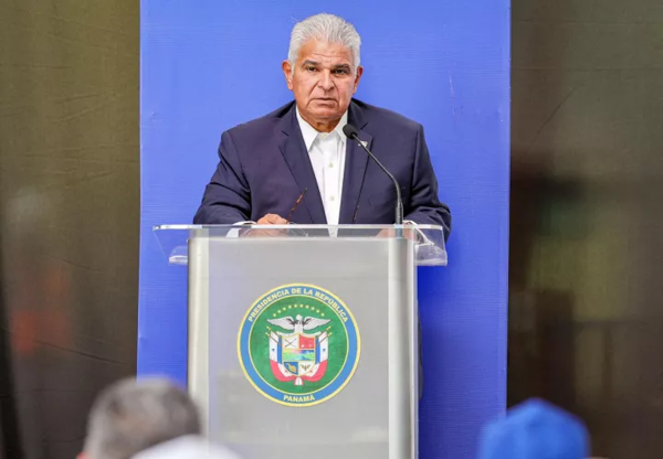 Panama President Honors Victims of U.S. Invasion