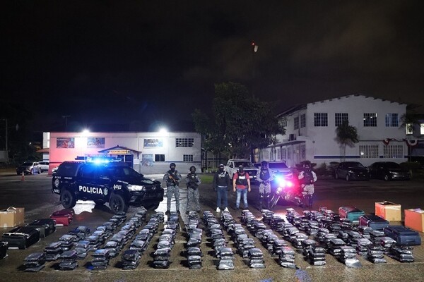 Four Apprehended in Major Drug Seizure in Panama