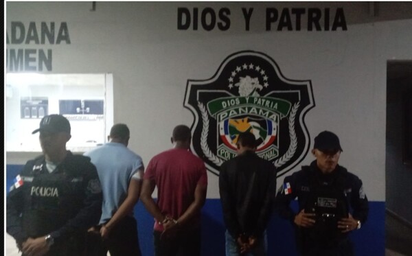 Panama Police Seize Drugs and Weapon in Tocumen